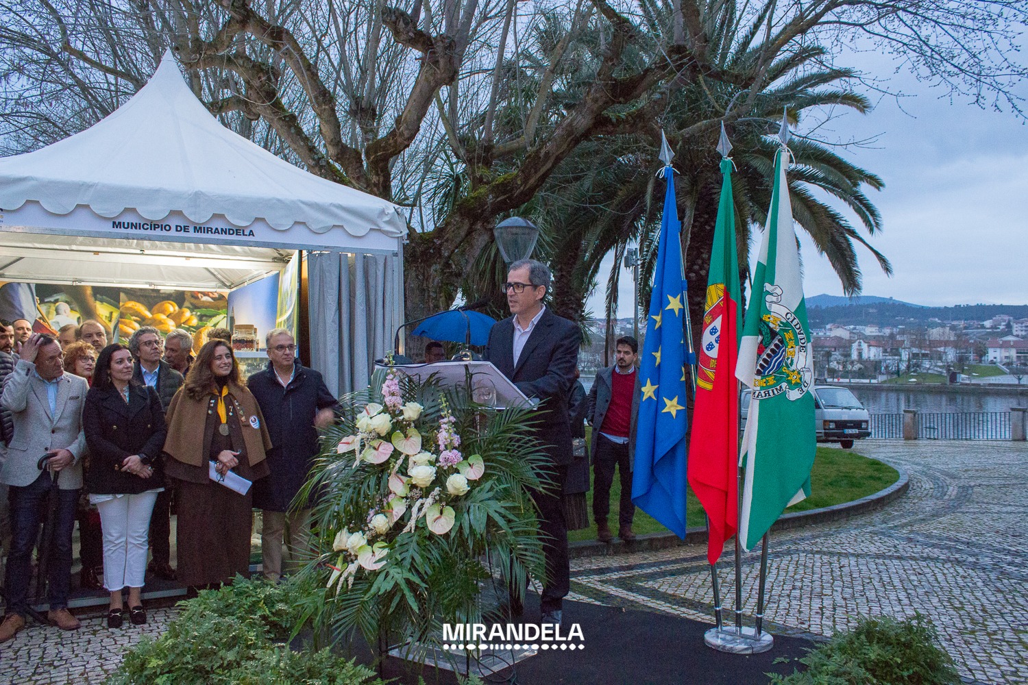 Read more about the article Abertura da 𝐗𝐗𝐕 𝐅𝐞𝐢𝐫𝐚 𝐝𝐚 𝐀𝐥𝐡𝐞𝐢𝐫𝐚 𝐝𝐞 𝐌𝐢𝐫𝐚𝐧𝐝𝐞𝐥𝐚.